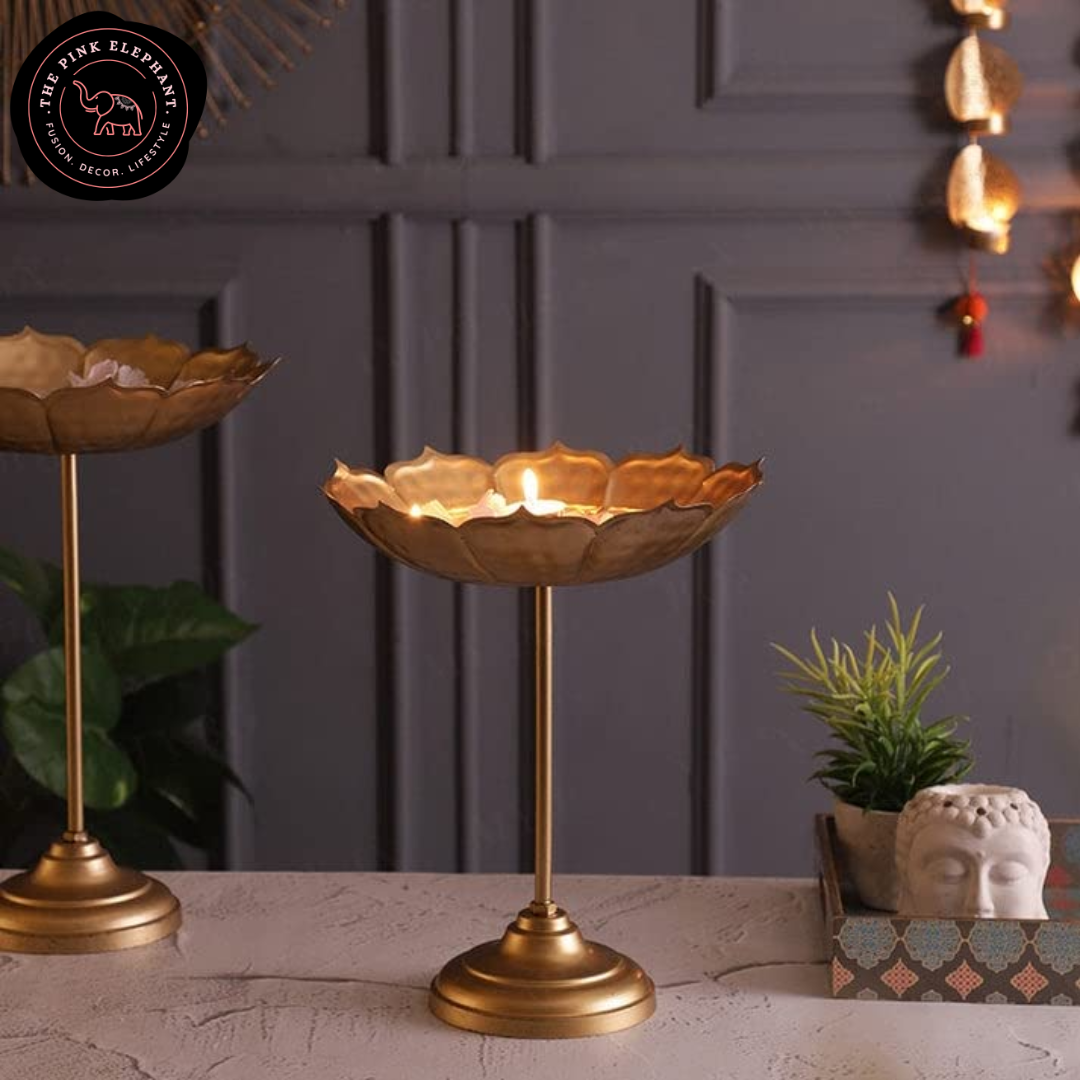 Standing Lotus Urli