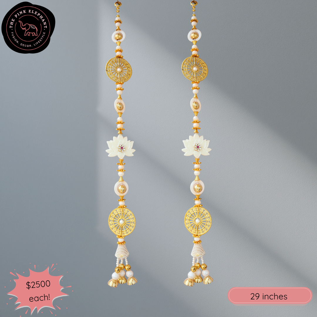 White and Gold Latkan Hanging 29"