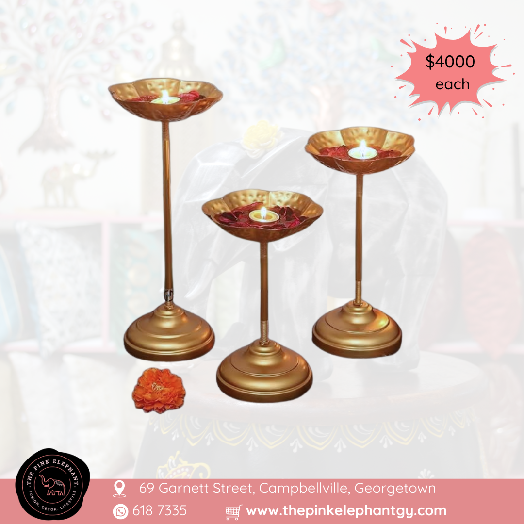 Medium Flat Flower Plate Standing