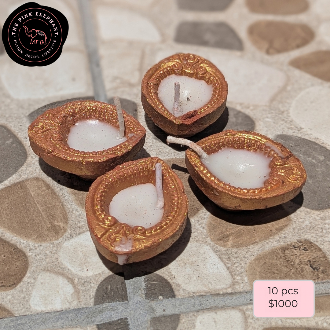Terracotta Wax Small Gold Conch Diya D101